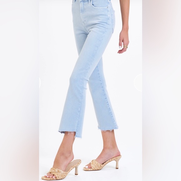Dear John~ Jeanne Flare Crop Jean ~ Sky~ 29 - Picture 1 of 6